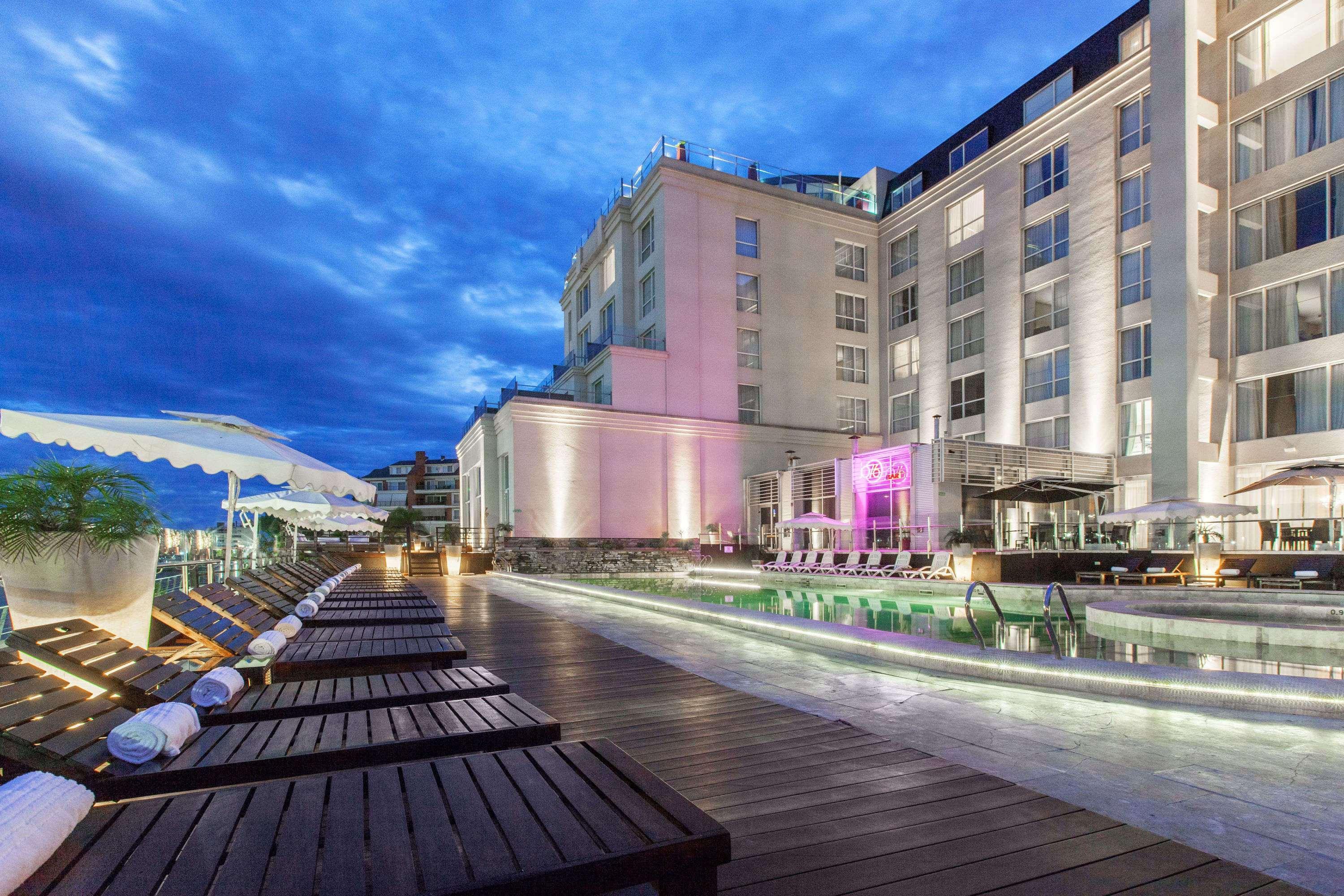 Wyndham Nordelta Tigre - Buenos Aires Hotel Exterior photo The hotel's rooftop pool