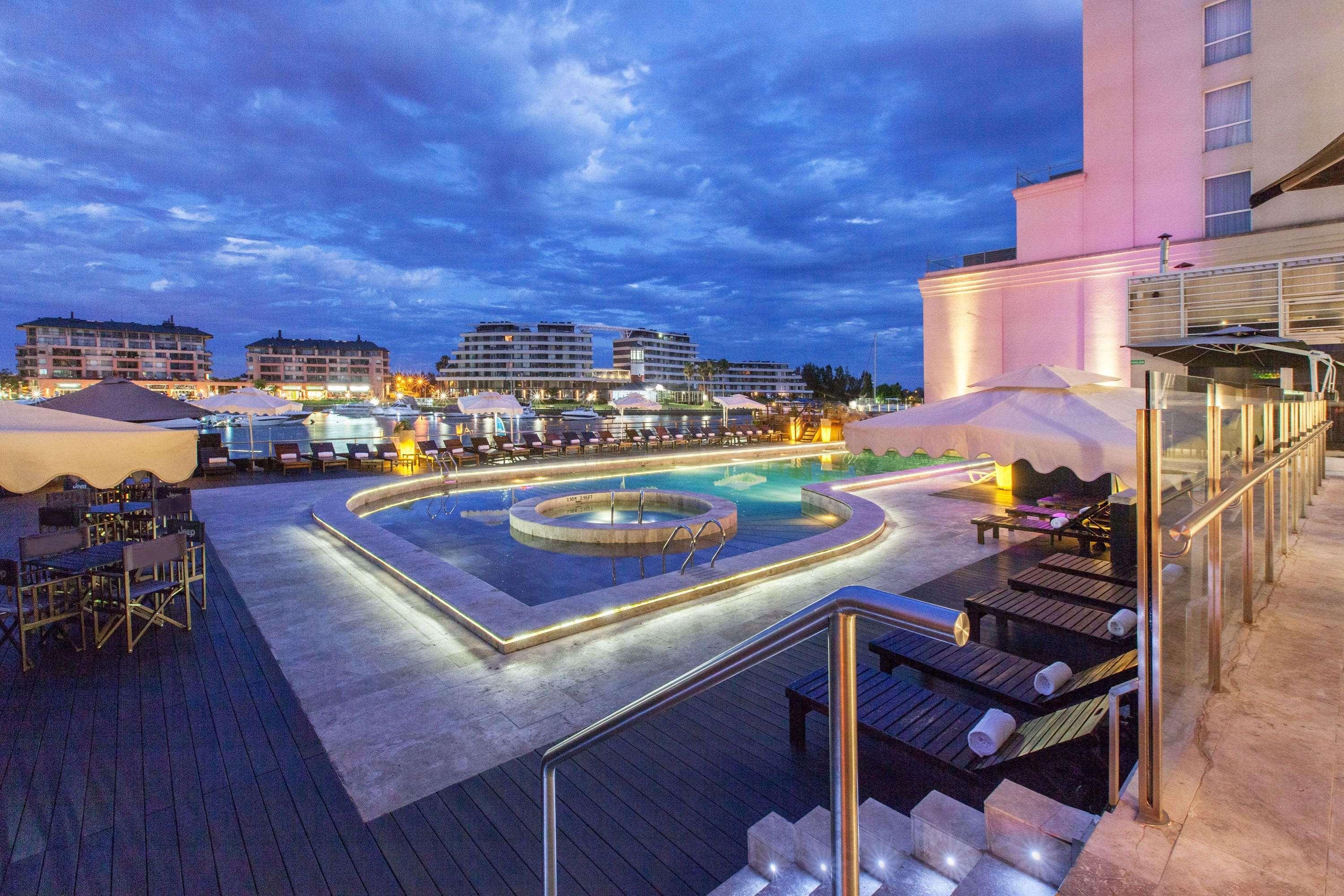 Wyndham Nordelta Tigre - Buenos Aires Hotel Exterior photo The hotel's pool